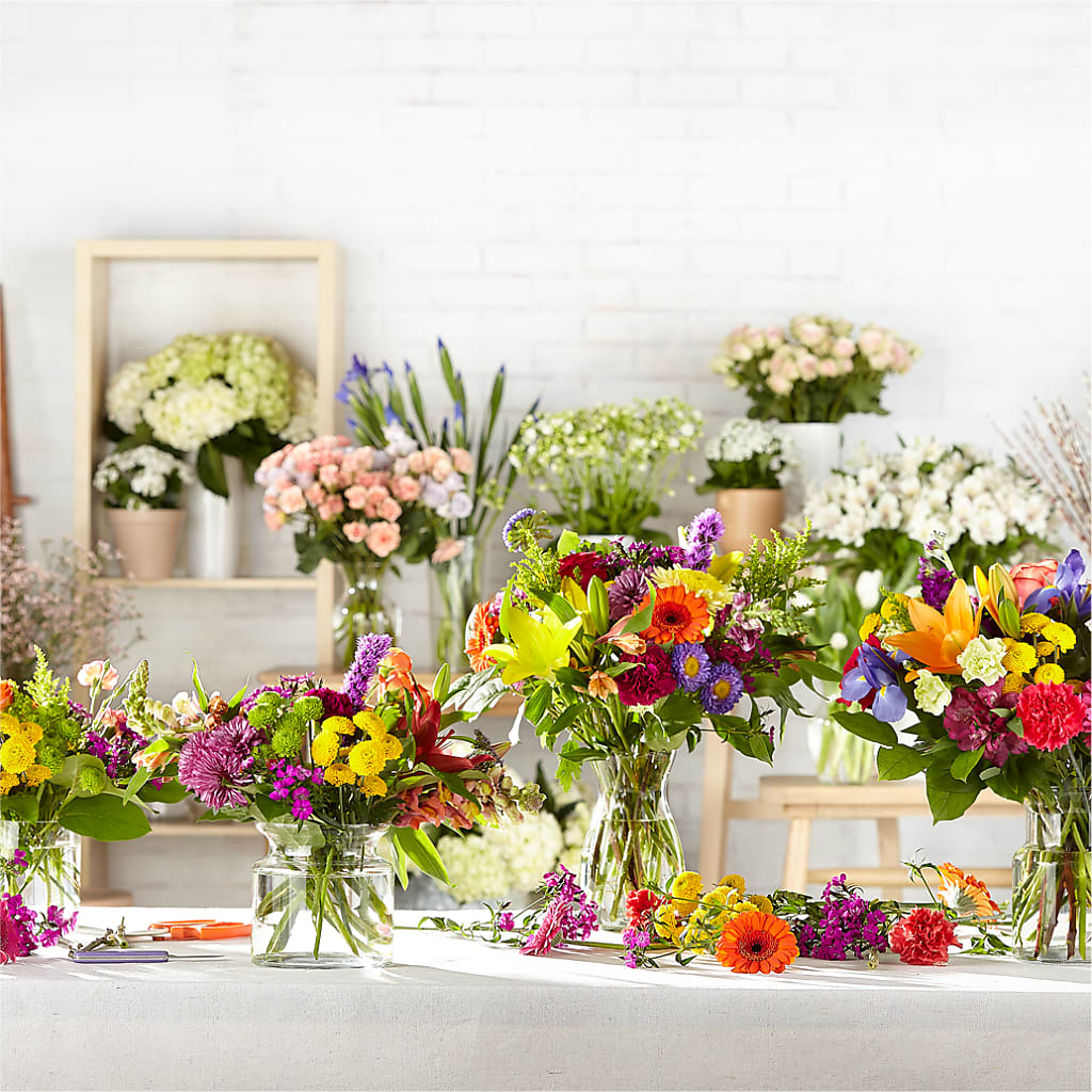 Bold & Bright – A Florist Original – Dynamic Flowers Of Royal Oak, Royal Oak MI