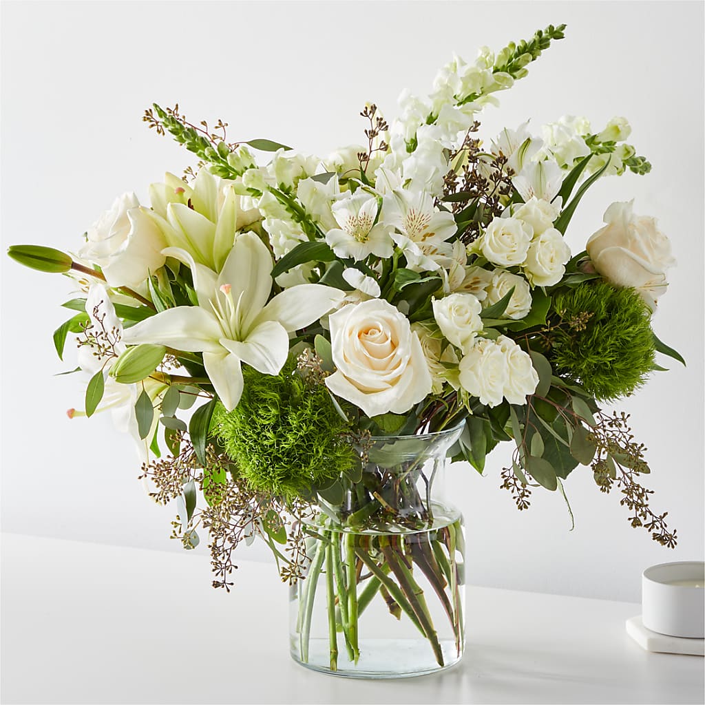 Fresh Linen Bouquet – Dynamic Flowers Of Royal Oak, Royal Oak MI