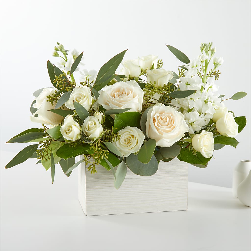 Fresh Linen Box Bouquet – Dynamic Flowers Of Royal Oak, Royal Oak MI