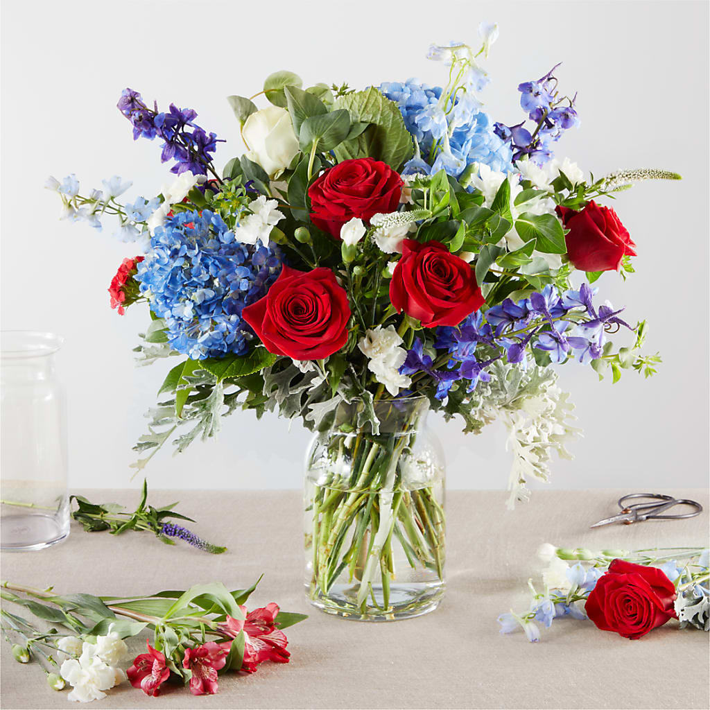 Star Spangled - A Florist Original – Dynamic Flowers Of Royal Oak, Royal Oak MI