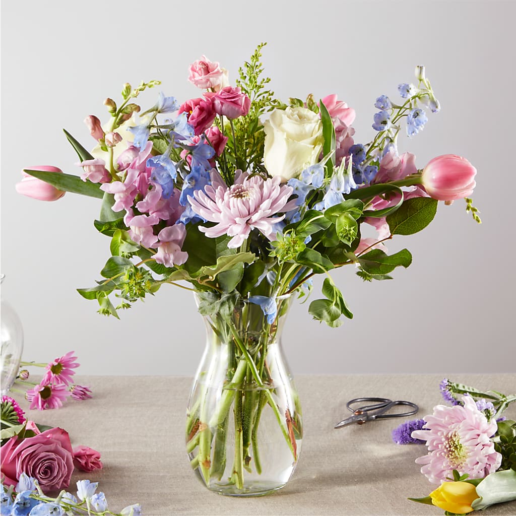 Pastel Tradition - A Florist Original – Dynamic Flowers Of Royal Oak, Royal Oak MI