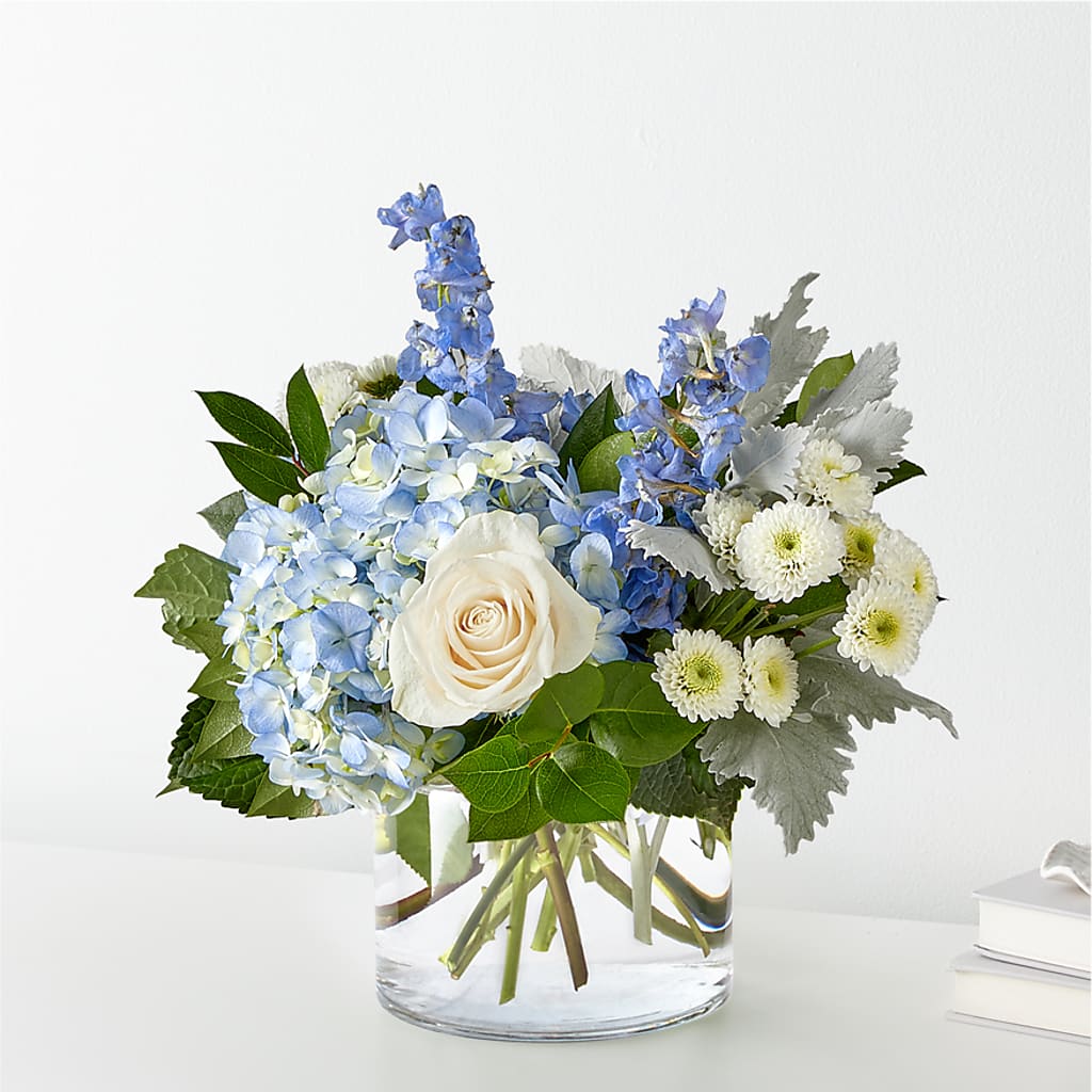 Clear Skies Bouquet – Dynamic Flowers Of Royal Oak, Royal Oak MI