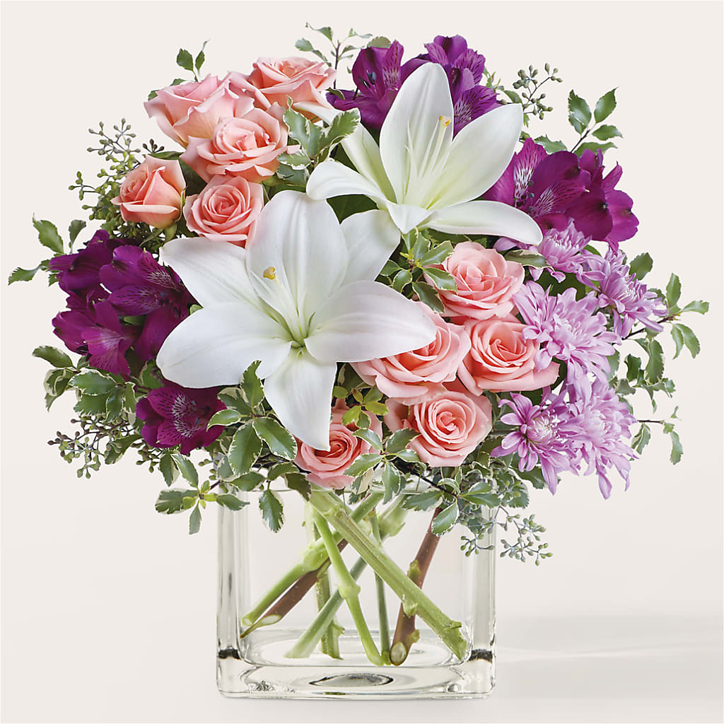Mani Pedi Bouquet – Dynamic Flowers Of Royal Oak, Royal Oak MI