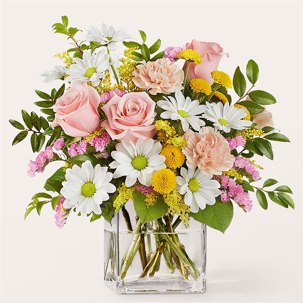 Country Cottage Bouquet – Dynamic Flowers Of Royal Oak, Royal Oak MI