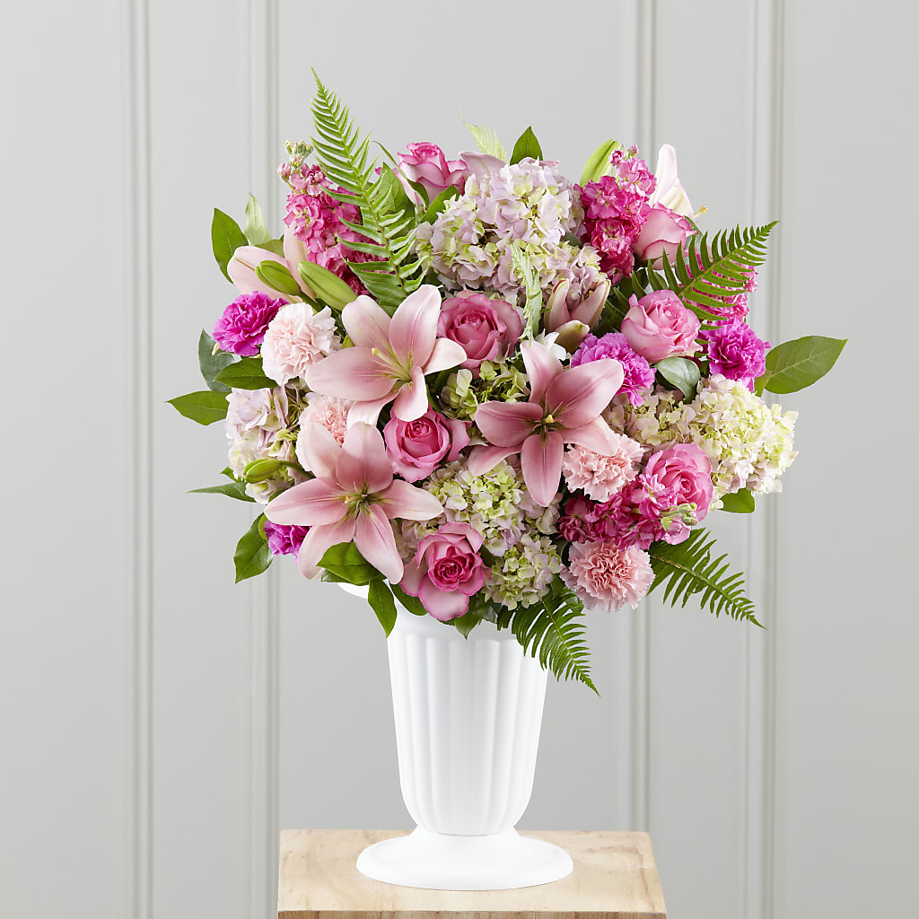Never-Ending Love Arrangement – Dynamic Flowers Of Royal Oak, Royal Oak MI