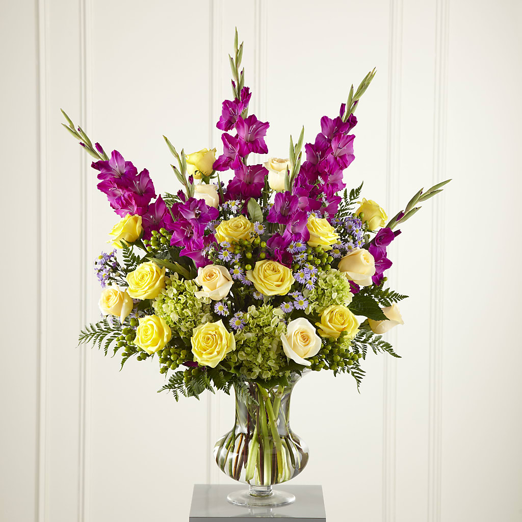Loveliness Arrangement – Dynamic Flowers Of Royal Oak, Royal Oak MI