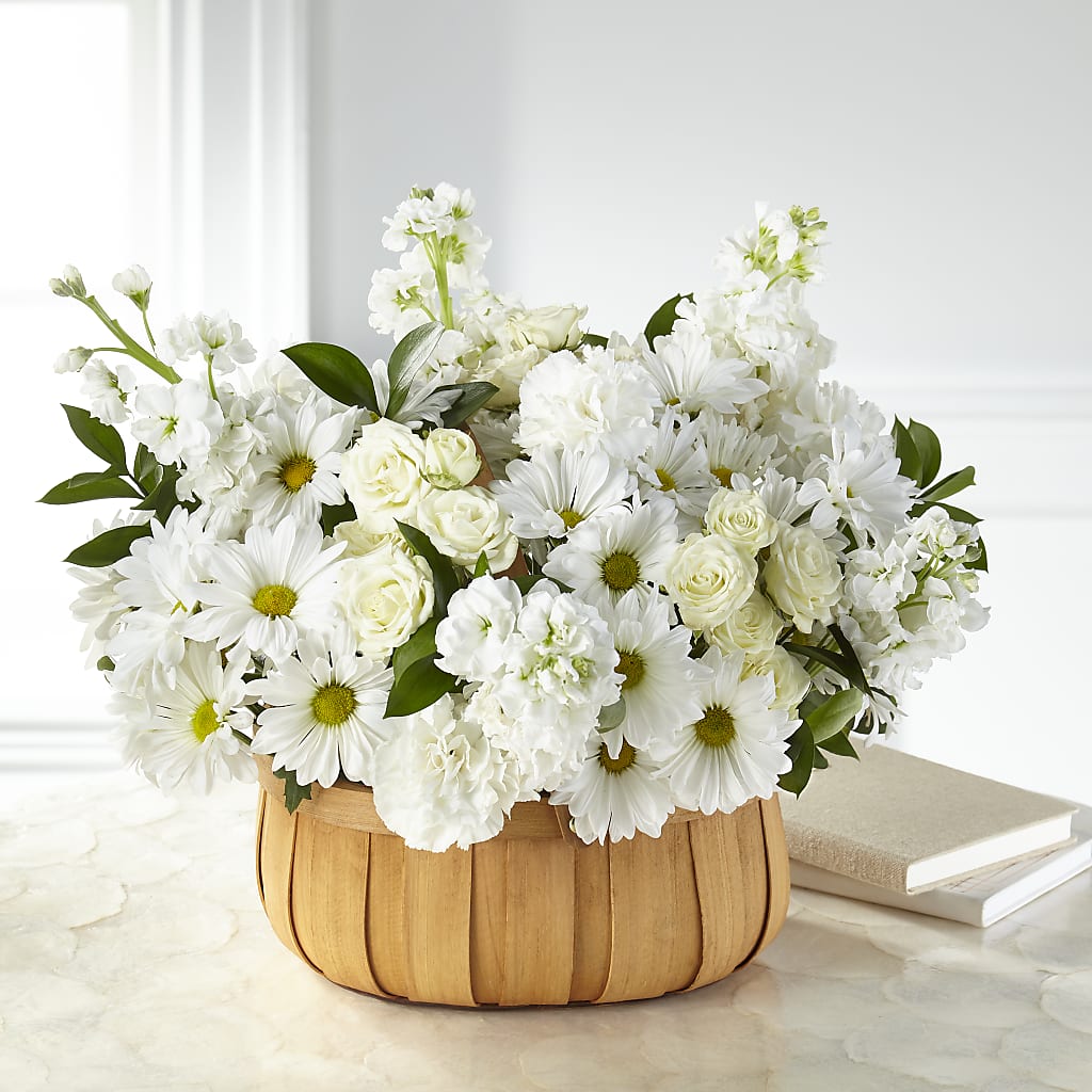 Graceful Garden Basket – Dynamic Flowers Of Royal Oak, Royal Oak MI