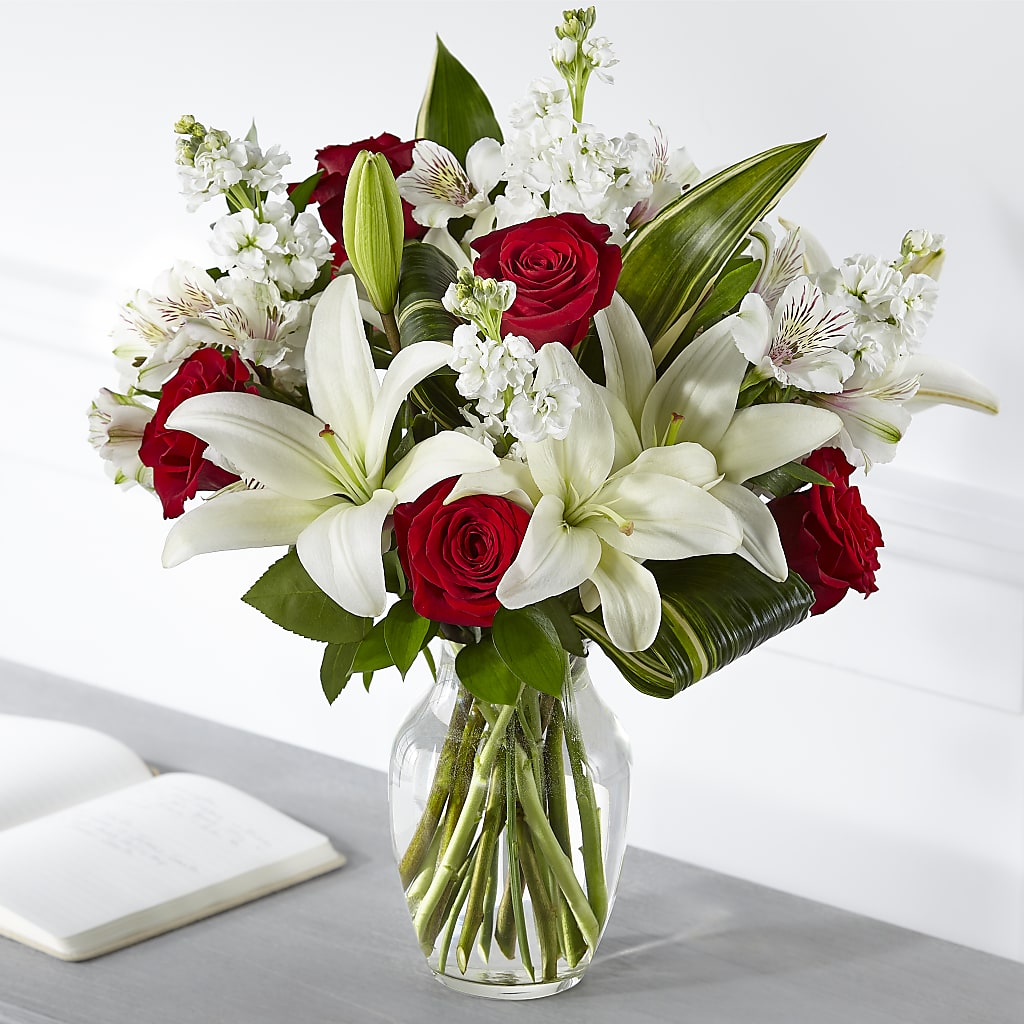 Loving Respect Bouquet – Dynamic Flowers Of Royal Oak, Royal Oak MI