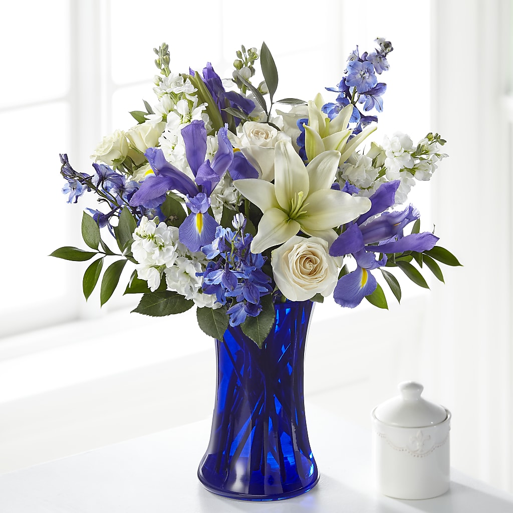 Calming Comfort Bouquet – Dynamic Flowers Of Royal Oak, Royal Oak MI