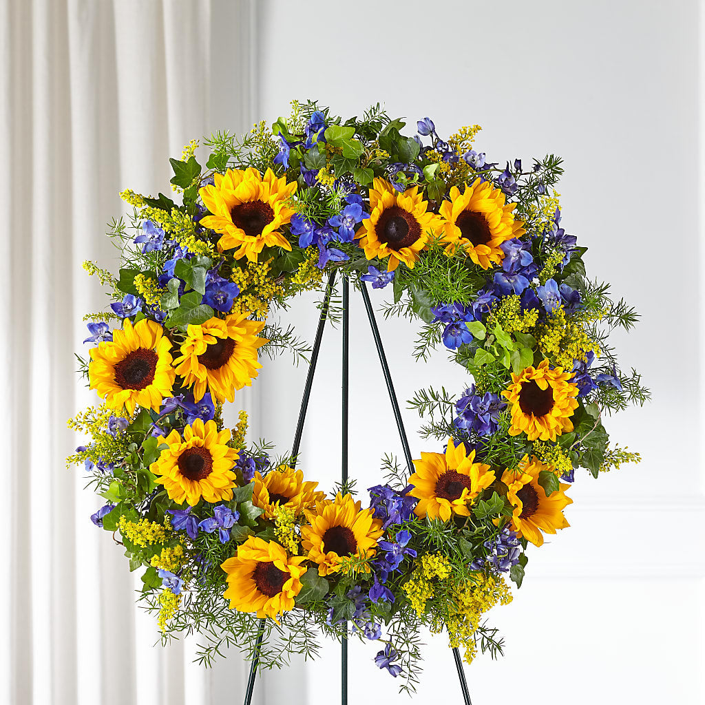 Bright Rays Wreath – Dynamic Flowers Of Royal Oak, Royal Oak MI