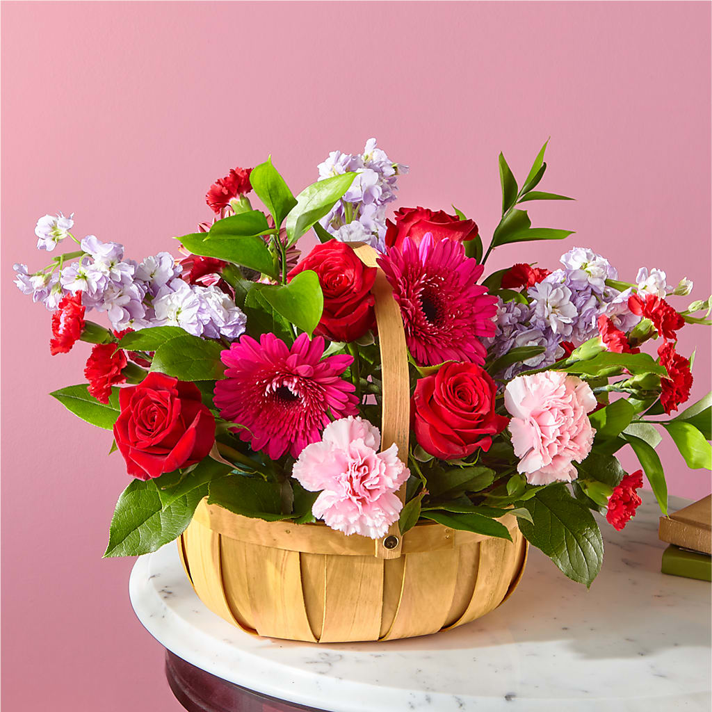 Pink Picnic Basket – Dynamic Flowers Of Royal Oak, Royal Oak MI