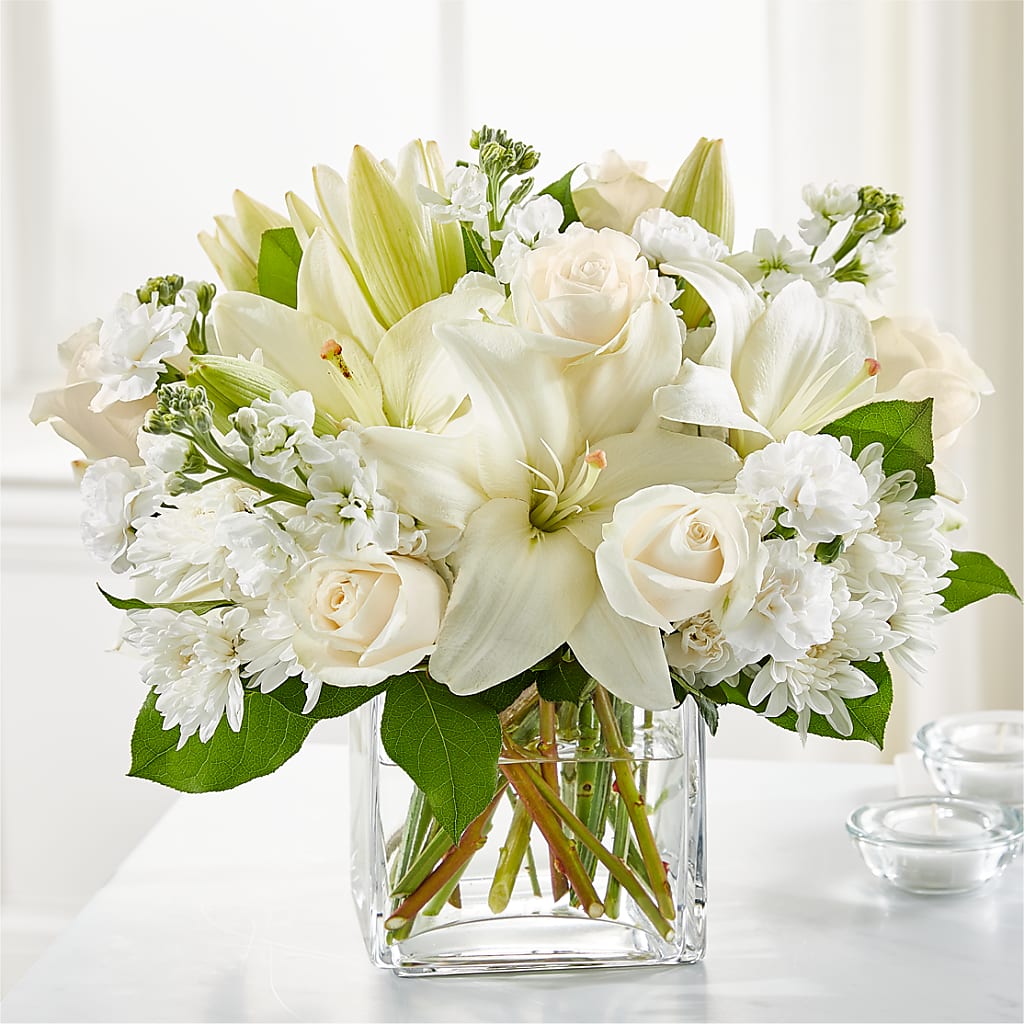 Gentle Breeze Bouquet – Dynamic Flowers Of Royal Oak, Royal Oak MI