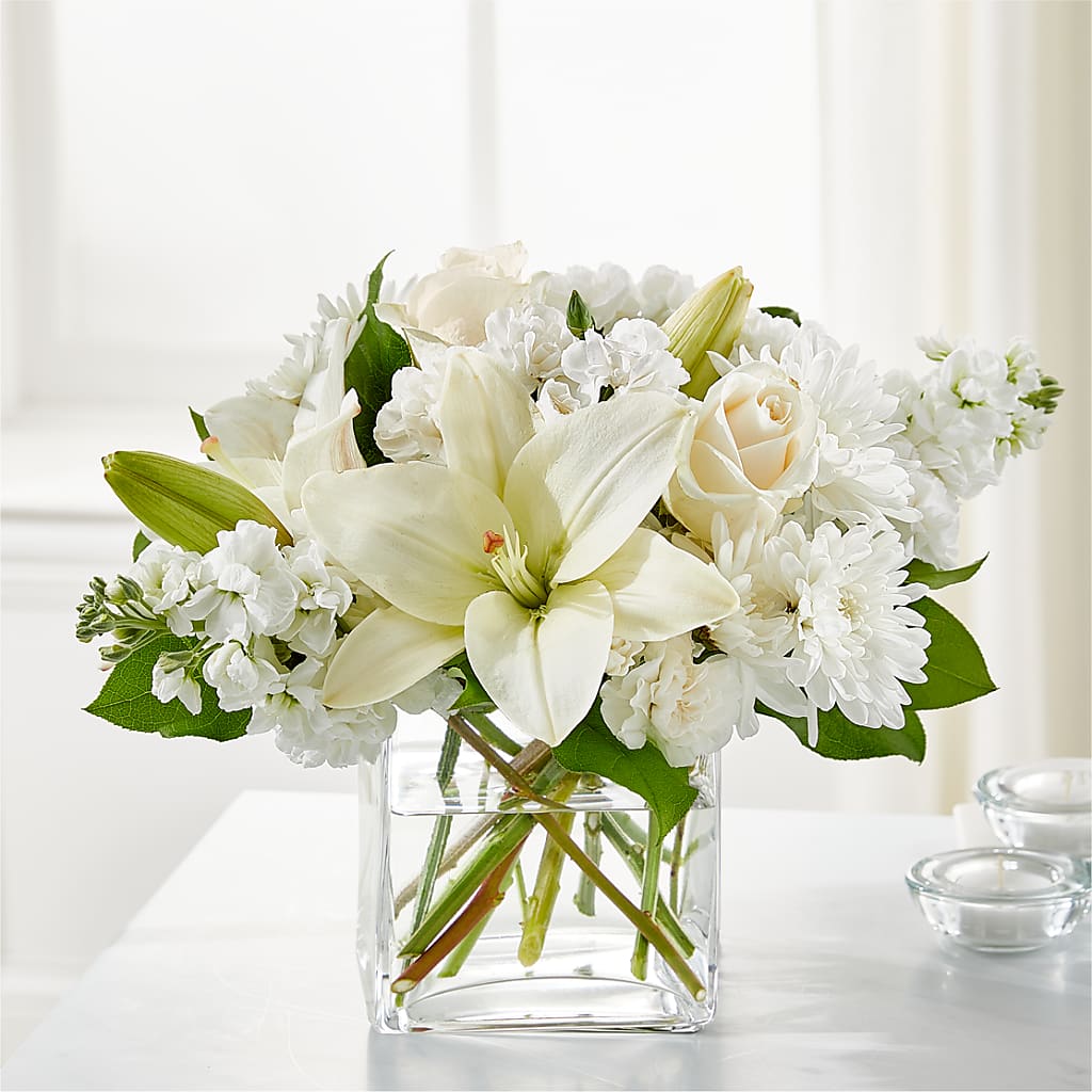 Gentle Breeze Bouquet – Dynamic Flowers Of Royal Oak, Royal Oak MI