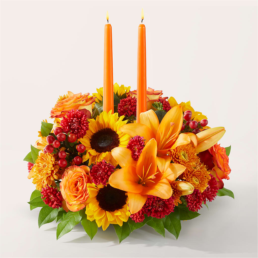 Grateful Centerpiece – Dynamic Flowers Of Royal Oak, Royal Oak MI