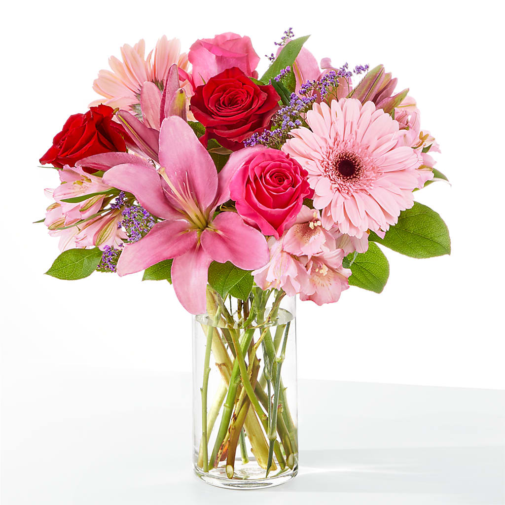 Lots of Love Bouquet – Dynamic Flowers Of Royal Oak, Royal Oak MI