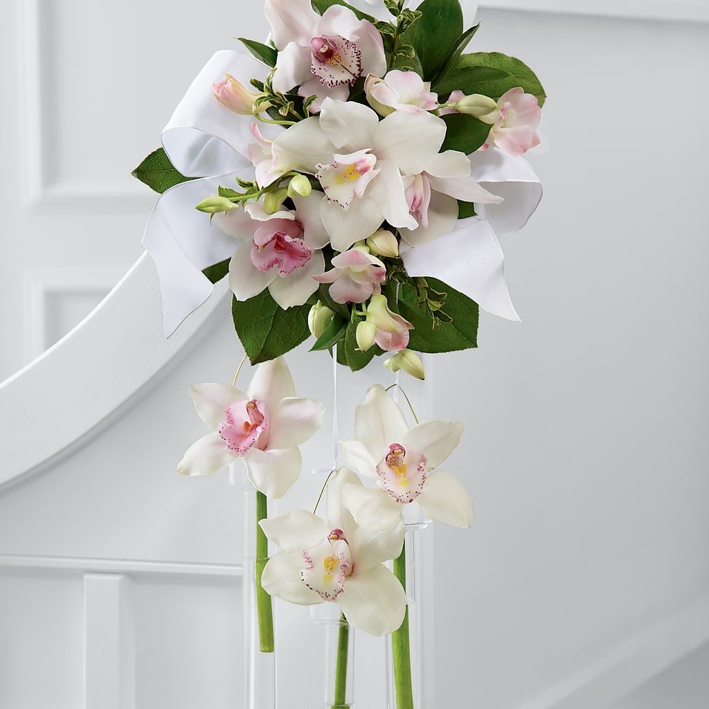 Perfect Entrance Pew Arrangement – Dynamic Flowers Of Royal Oak, Royal Oak MI