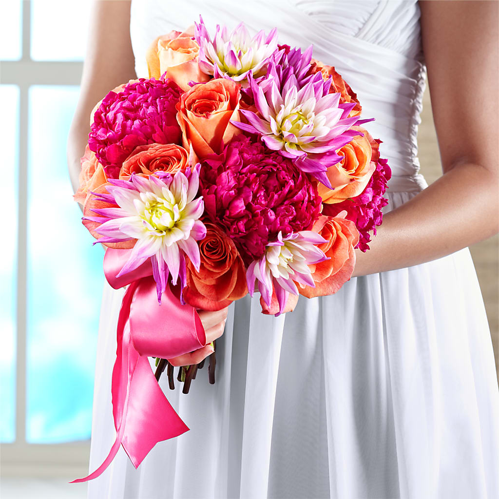 New Love Bouquet – Dynamic Flowers Of Royal Oak, Royal Oak MI