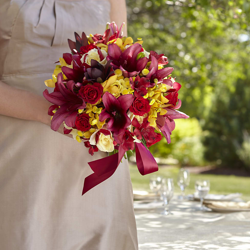 Sunningdale Bouquet – Dynamic Flowers Of Royal Oak, Royal Oak MI