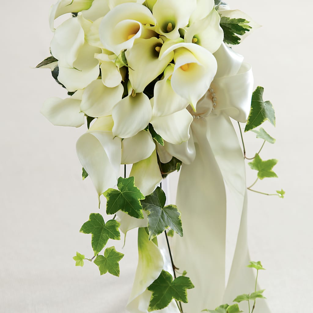White Chapel Bouquet – Dynamic Flowers Of Royal Oak, Royal Oak MI