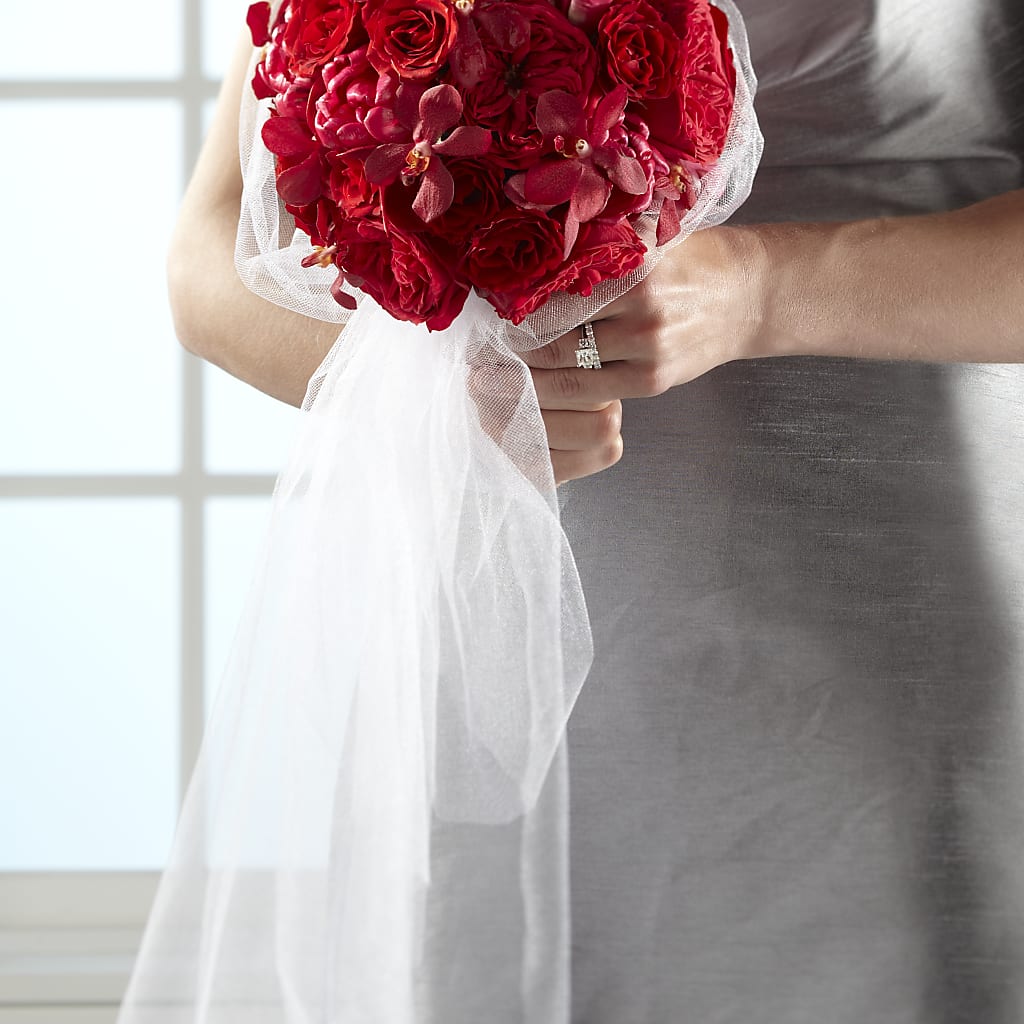 Desire Bouquet – Dynamic Flowers Of Royal Oak, Royal Oak MI
