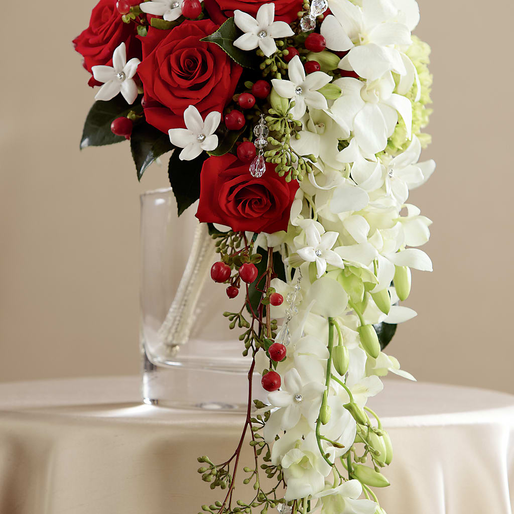 Here Comes the Bride Bouquet – Dynamic Flowers Of Royal Oak, Royal Oak MI