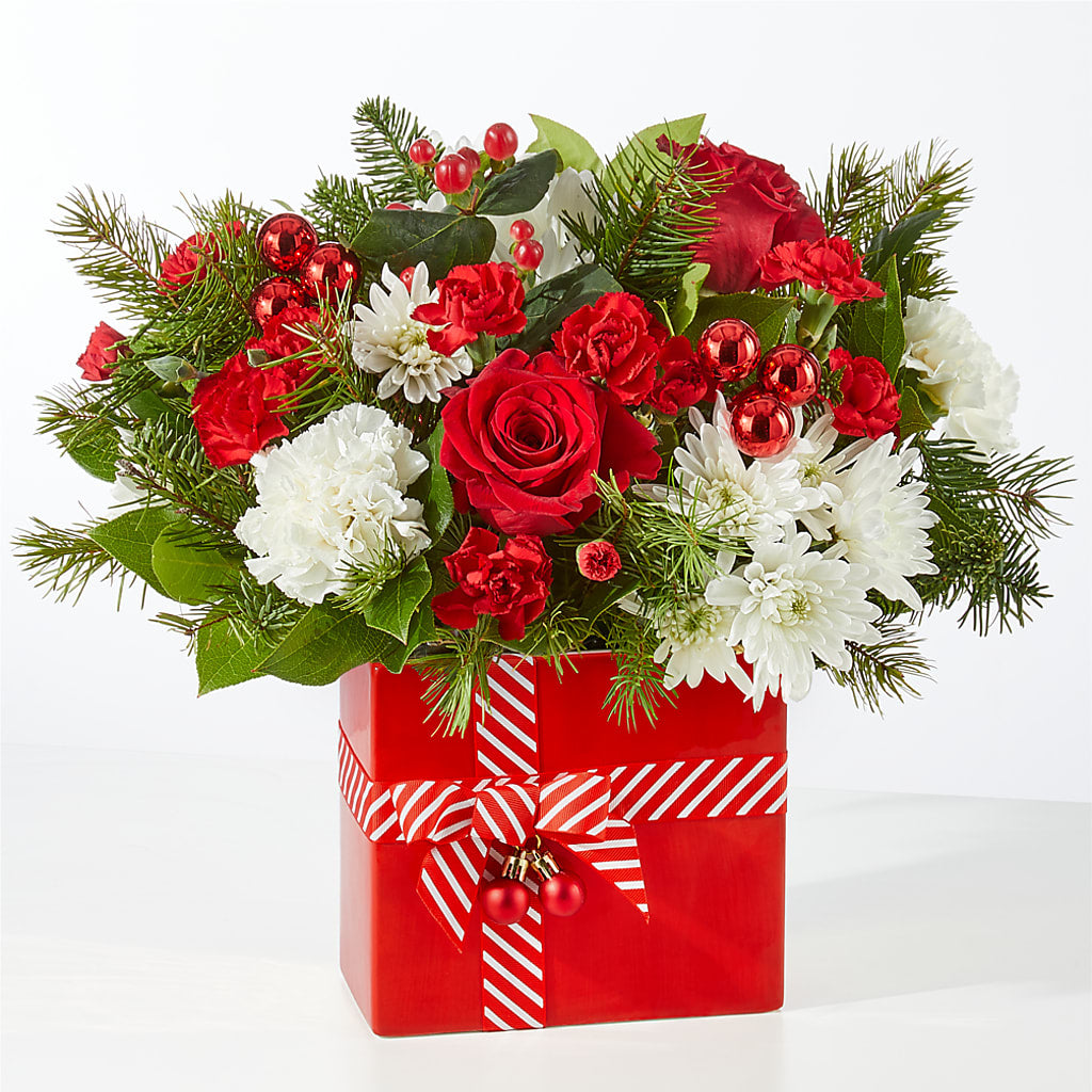 Presents Under the Tree Bouquet –  Dynamic Flowers Of Royal Oak, Royal Oak MI