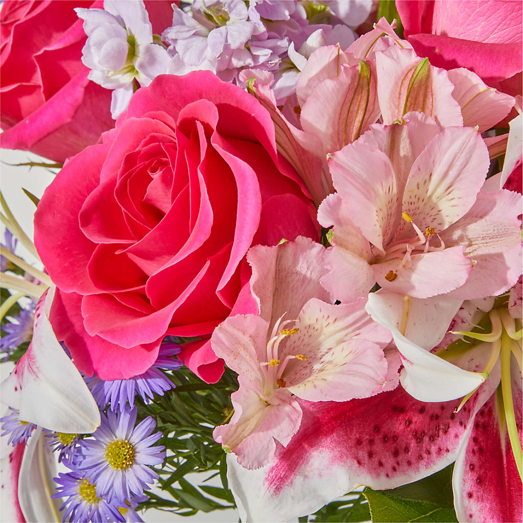 Pressing Petals Bouquet –  Dynamic Flowers Of Royal Oak, Royal Oak MI