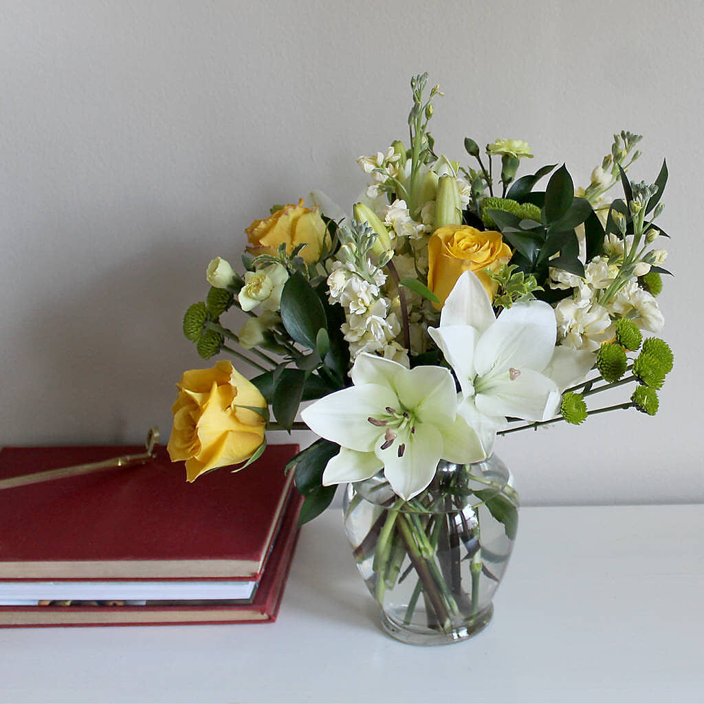 Hope & Serenity Bouquet –  Dynamic Flowers Of Royal Oak, Royal Oak MI