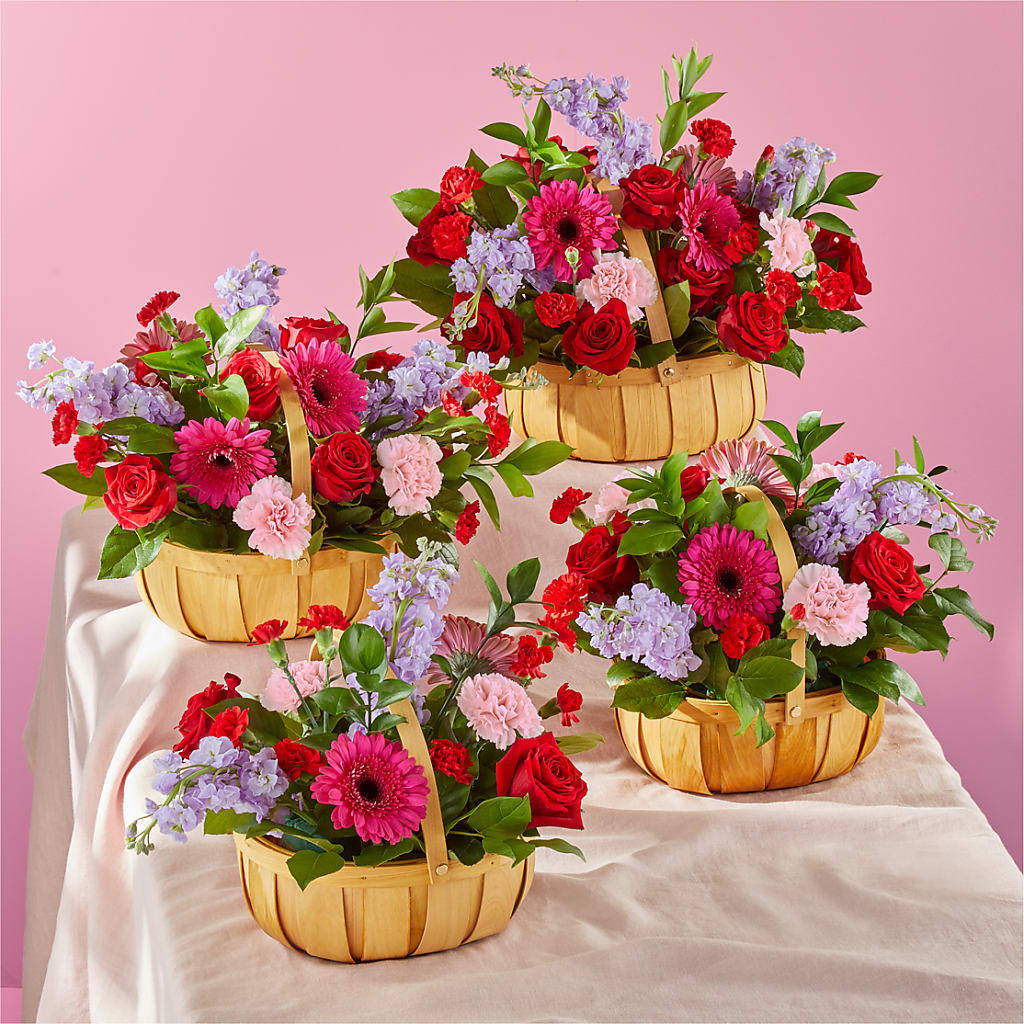 Pink Picnic Basket –  Dynamic Flowers Of Royal Oak, Royal Oak MI