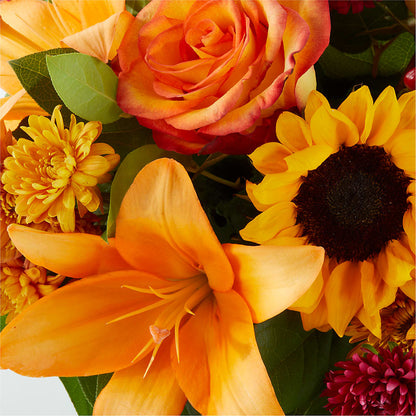 Grateful Centerpiece –  Dynamic Flowers Of Royal Oak, Royal Oak MI