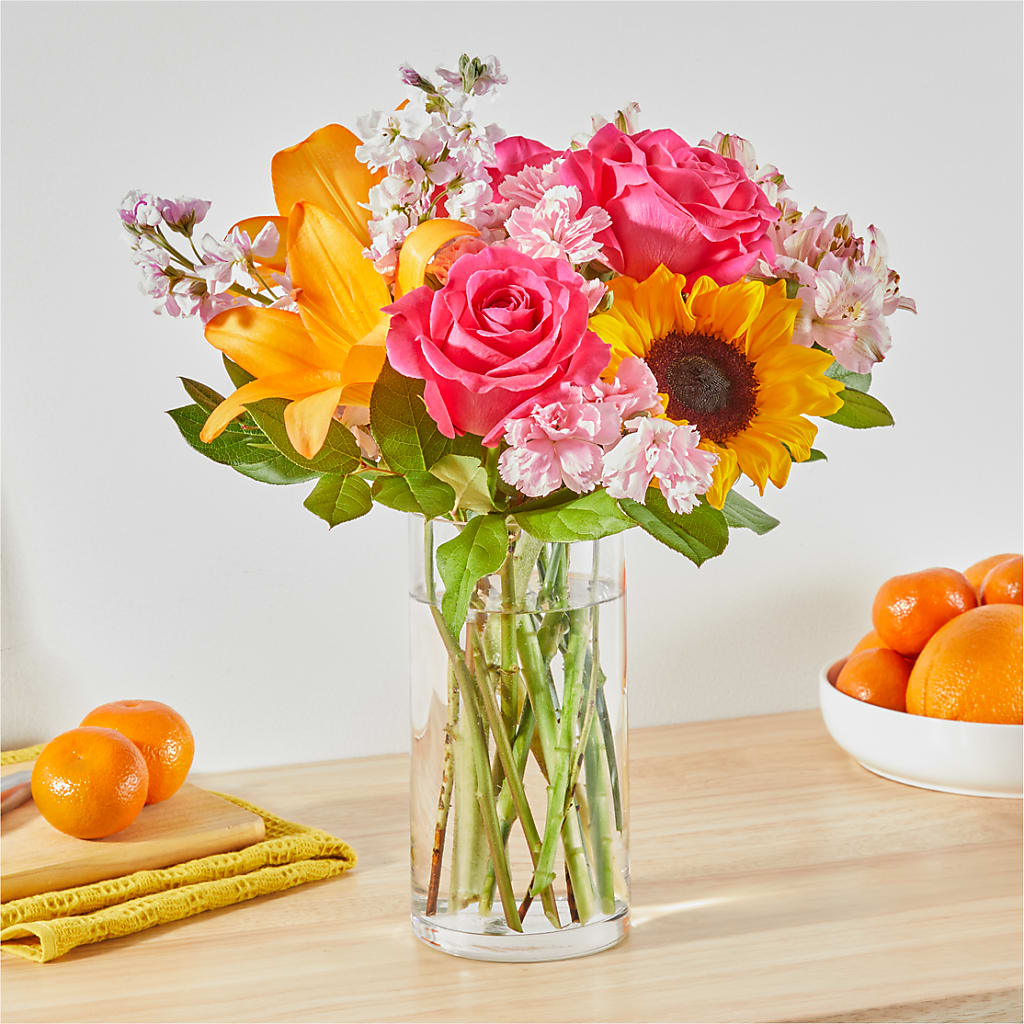 In Full Swing Bouquet –  Dynamic Flowers Of Royal Oak, Royal Oak MI