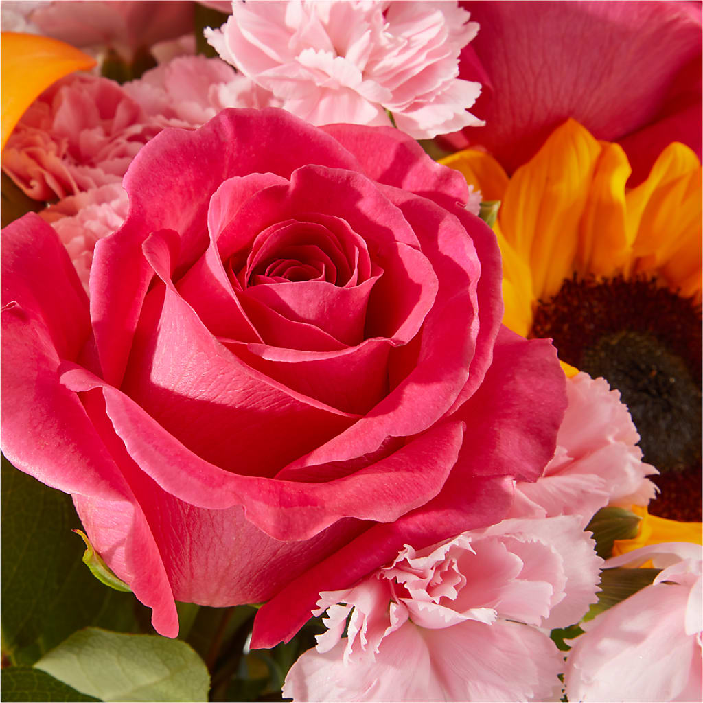 In Full Swing Bouquet –  Dynamic Flowers Of Royal Oak, Royal Oak MI
