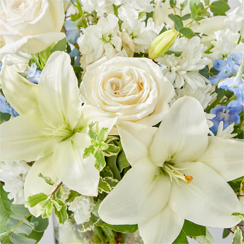 Peace of Mind Bouquet –  Dynamic Flowers Of Royal Oak, Royal Oak MI