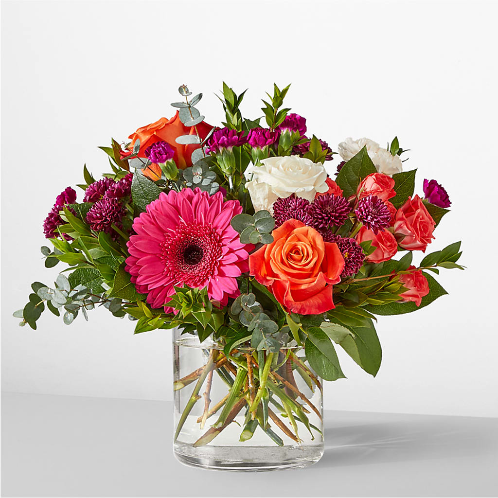 Smell the Roses Bouquet –  Dynamic Flowers Of Royal Oak, Royal Oak MI