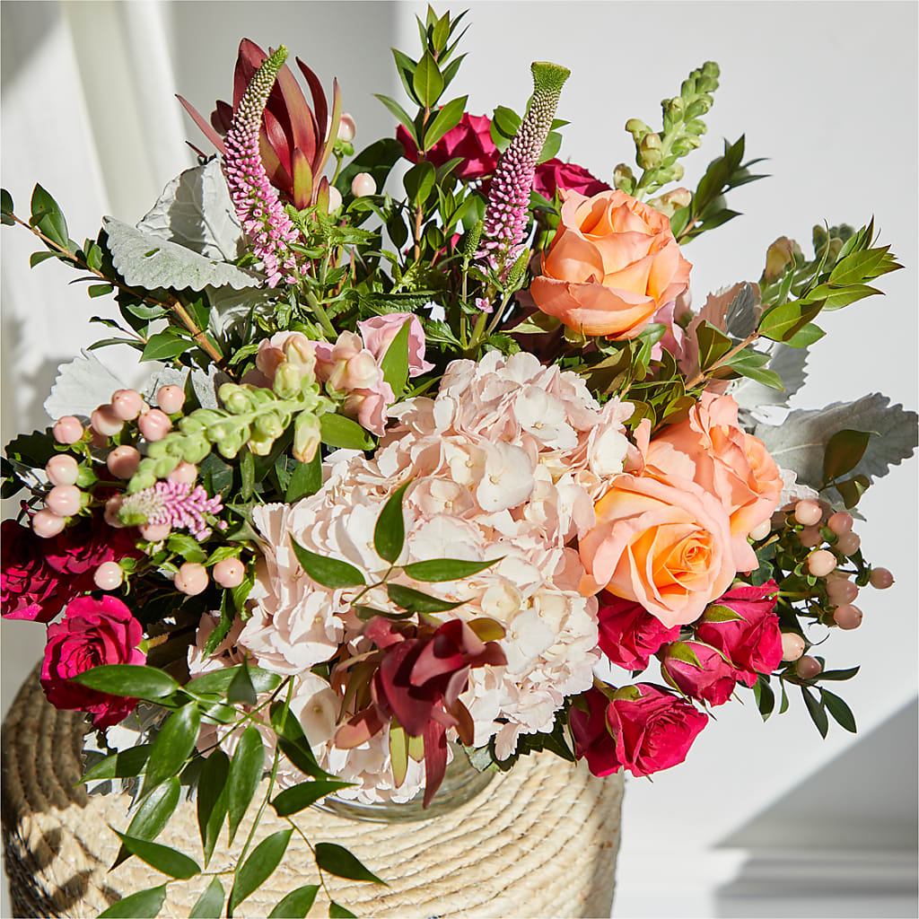 Glitz & Glam Bouquet –  Dynamic Flowers Of Royal Oak, Royal Oak MI