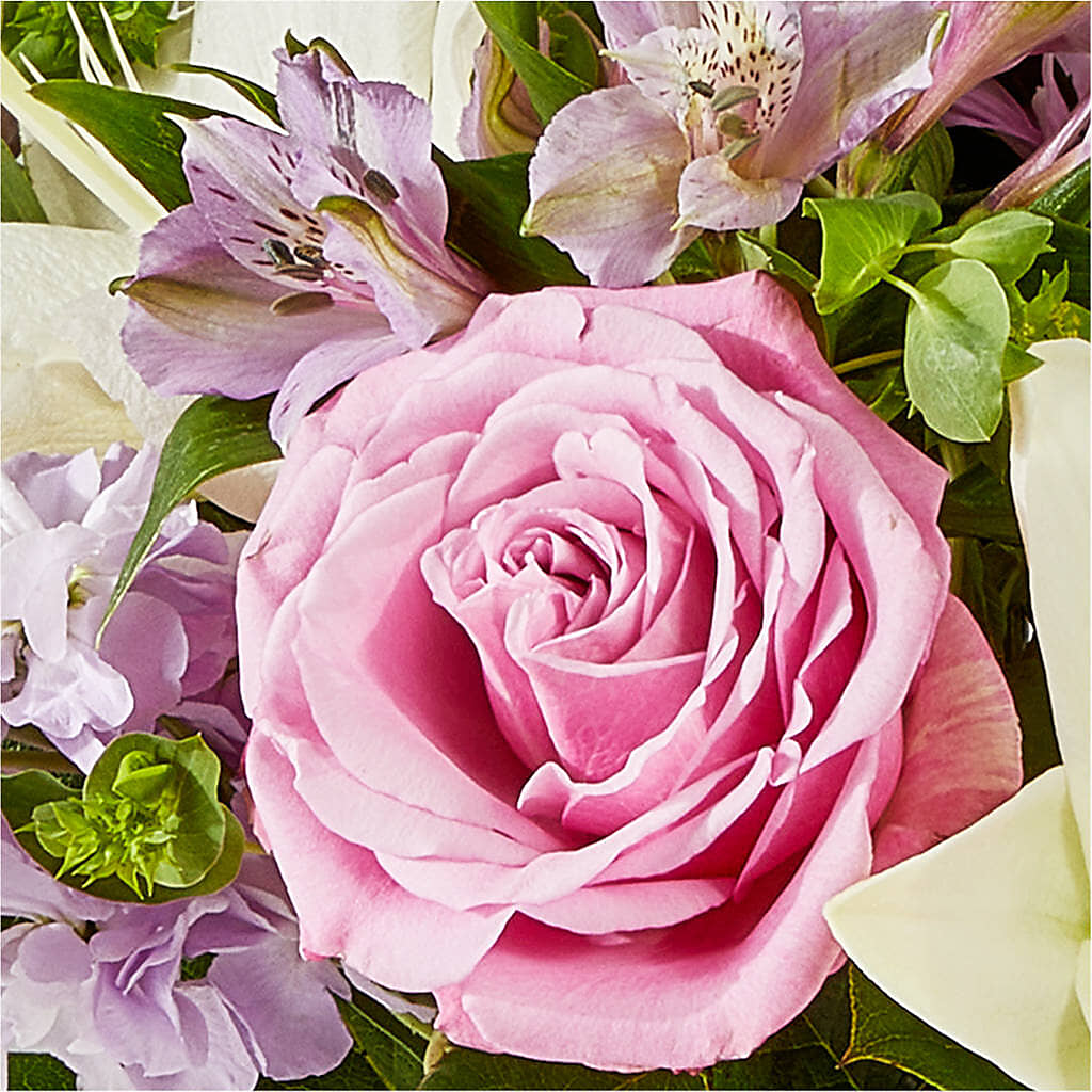 Daydreamer Bouquet –  Dynamic Flowers Of Royal Oak, Royal Oak MI