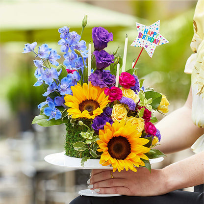 Star of the Day Floral Cake –  Dynamic Flowers Of Royal Oak, Royal Oak MI