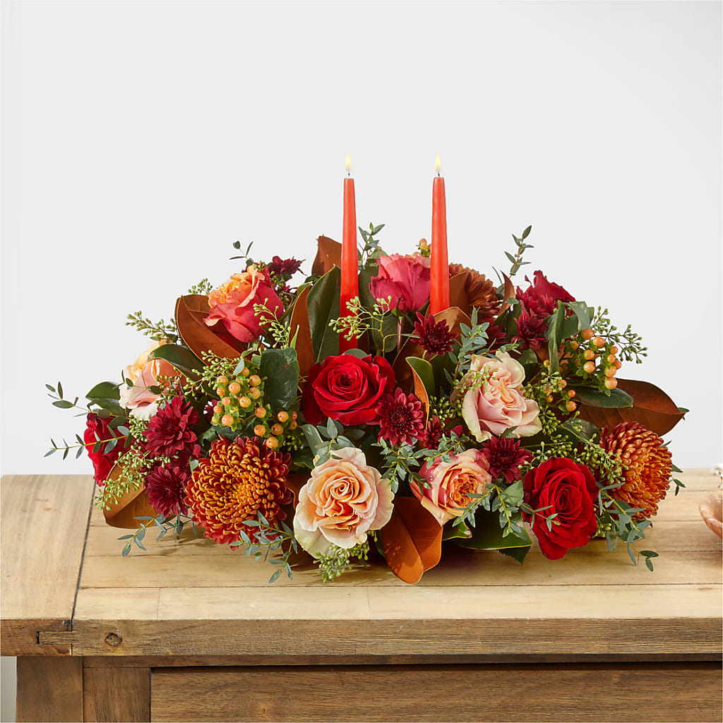 Gather Near Centerpiece –  Dynamic Flowers Of Royal Oak, Royal Oak MI