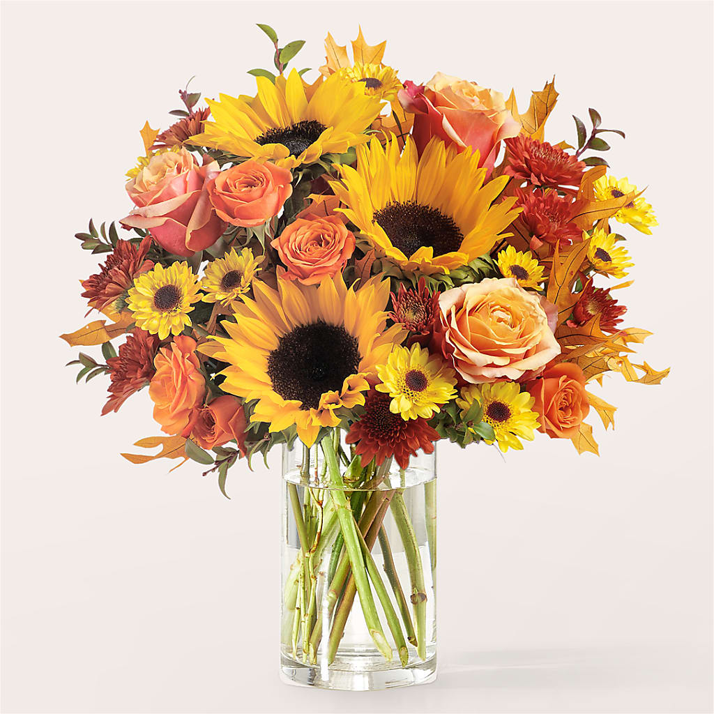 Fluttering Foliage Bouquet –  Dynamic Flowers Of Royal Oak, Royal Oak MI